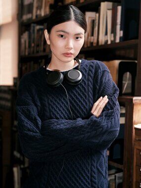 Aritzia Sunday Best Navy Blue Peggy CrewNeck Cable-Knit Sweater